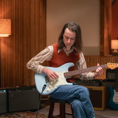 Fender Vintera III Early '60s Stratocaster Sonic Blue, Dlx Gig-Bag! image 15