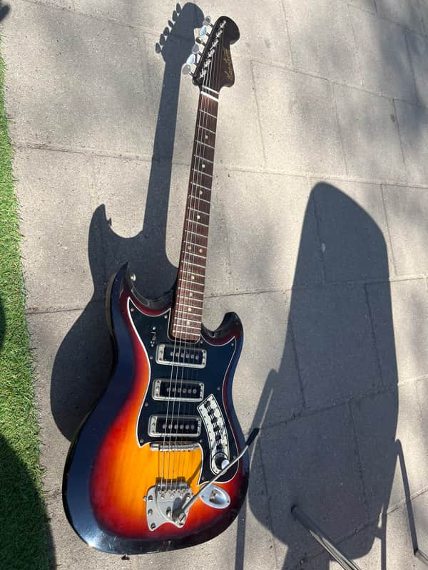 Hagstrom H 3 60s - Sunburst image 1