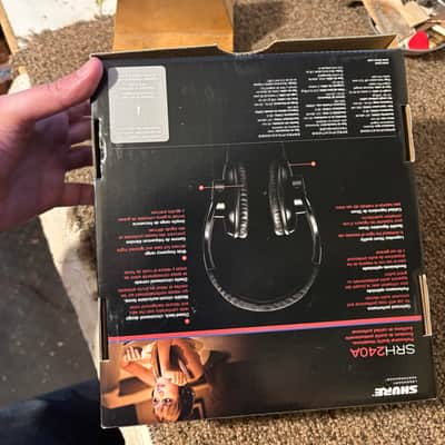 Shure SRH240A 2010s - Black image 3