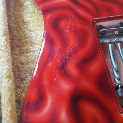 Hamer Californian Elite Custom Shop Left Hand 1989 graphic wrinkled red satin image 11