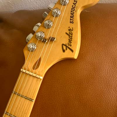Vintage 1979 Fender 25th Anniversary Stratocaster in Original and Rare Pearl White Finish - All Original With a 4 Bolt Maple Neck and the Original Fender Embossed Logo Case image 14