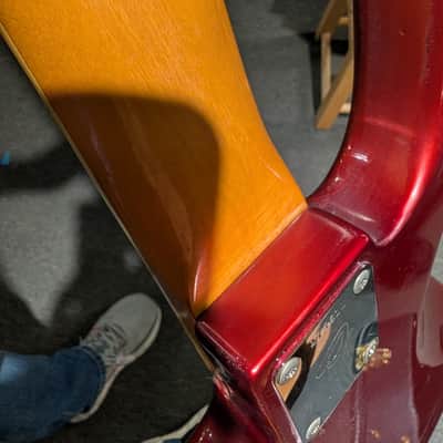 Fender Jazz Bass - Candy Apple Red image 17