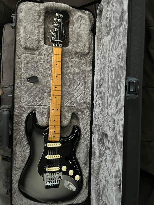 Fender American Ultra Luxe Stratocaster Floyd Rose HSS 2021 - 2024 - Silverburst image 1