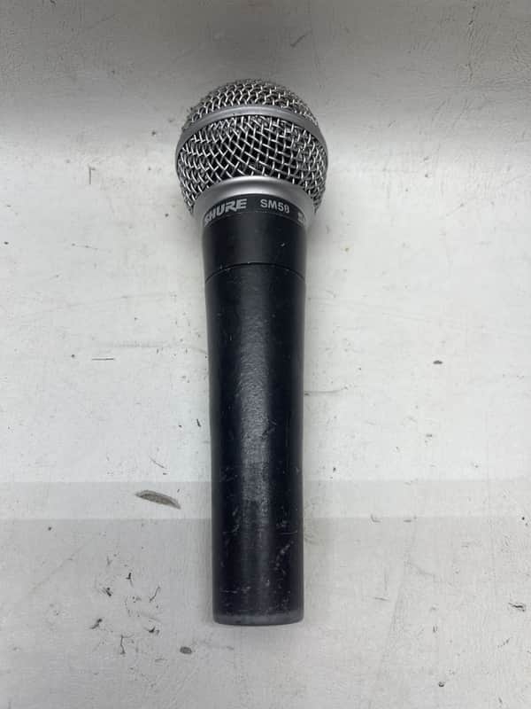 Shure SM58 Handheld Cardioid Dynamic Microphone
