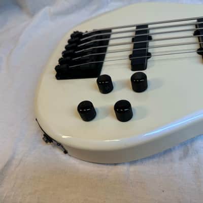 Carvin LB76 LB-76 6-string Bass with Case - s/n 43381 - Pearloid White image 7