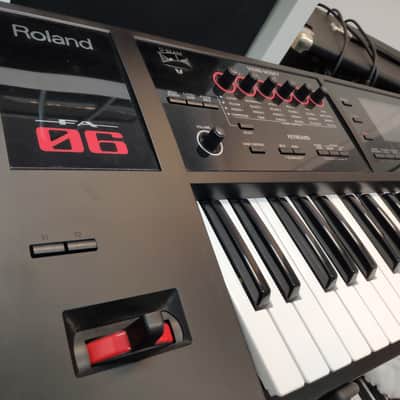 Roland FA-06 61-Key Music Workstation