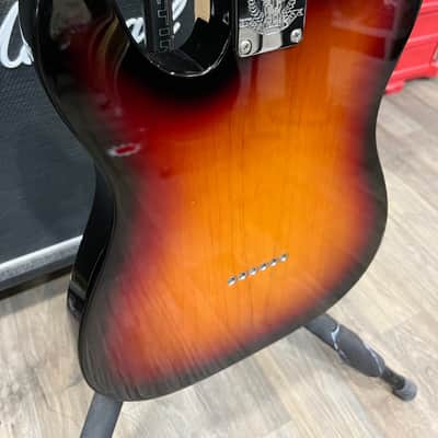 Fender American Special Telecaster with Maple Fretboard 2011 - 3-Color Sunburst image 9