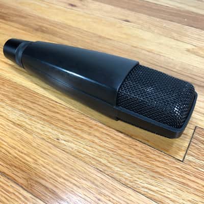 Sennheiser MD421 II Cardioid Dynamic Microphone