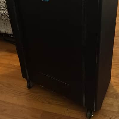 Ampeg SVT-810E Classic Series 800-Watt 8x10" Bass Speaker Cabinet 2007 - Present - Black image 3
