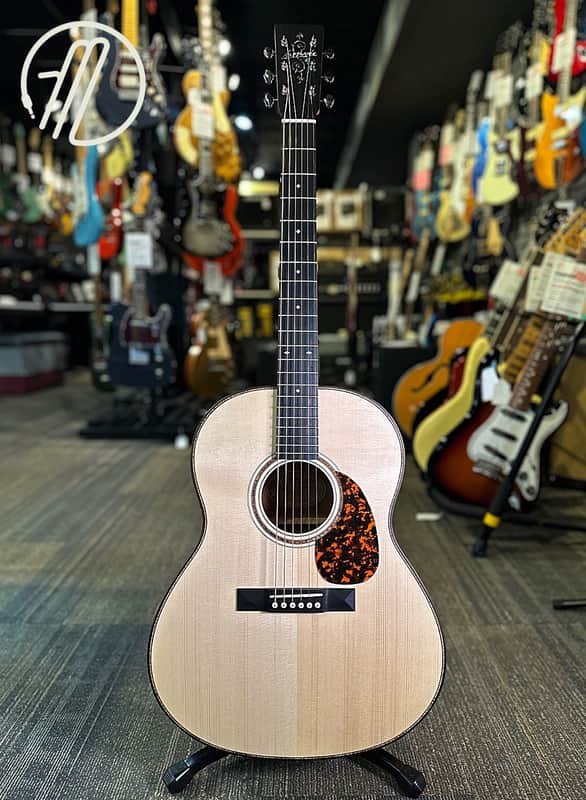 Larrivee L-24MH Mahogany Vintage Series Acoustic Guitar, Natural w/Larrivee Hardshell Case image 1