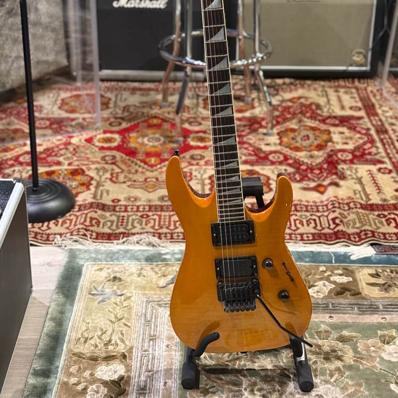 Charvel 750 XL with Tremolo Bridge 1989 - 1991 - Transparent Amber
