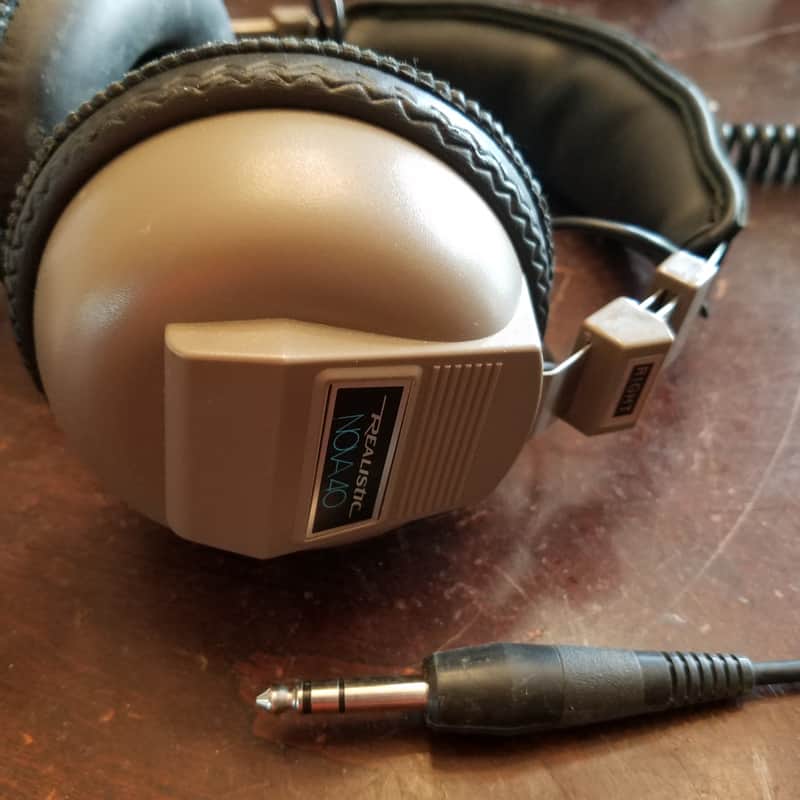 Realistic China Nova 40 Padded Stereo Headphones Full Size 1/4" phone plug 1970s image 1