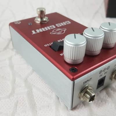 Pigtronix Gas Giant Analog Jumbo Fuzz Guitar Pedal image 4