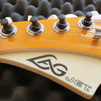 LAG New Vintage Jet JV500LH Left Handed (DiMarzio/Wilkinson/Locking auto-trim tuners) + Gigbag image 7