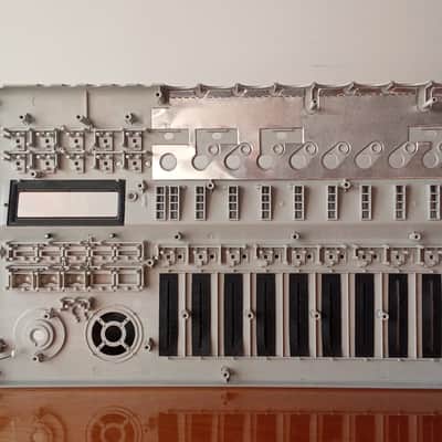 Zoom R16 - Chassis + Push button image 5
