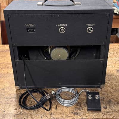 Vintage 1966 Kalamazoo Model 12 combo amp image 7