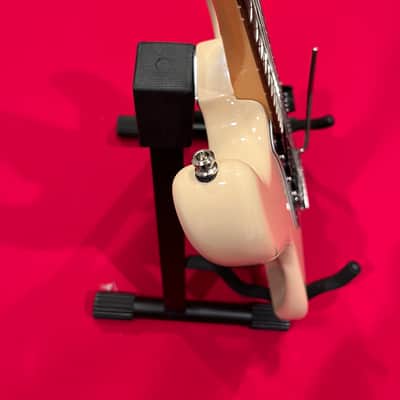 Fender Stratocaster 2022 (Mod Shop) - Desert Sand image 6