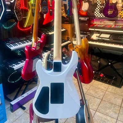 Jackson X Series Dinky DK1A Electric Guitar & On-Stage GBE4990CG Deluxe image 5