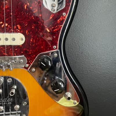 Fender Classic Player Jaguar Special with Rosewood Fretboard 2009 - 2017 - 3-Color Sunburst image 4