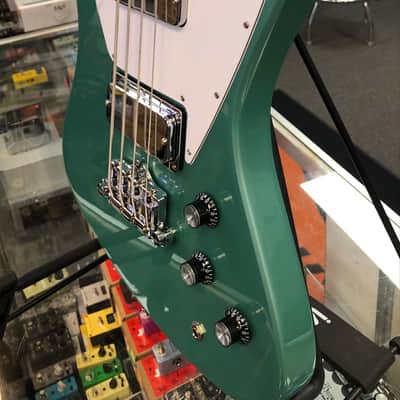 Gibson Thunderbird Bass Guitar - Inverness Green with Non-reverse Headstock image 6