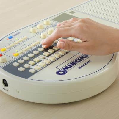 Suzuki OM-108 Portable Omnichord Electronic Instrument image 5
