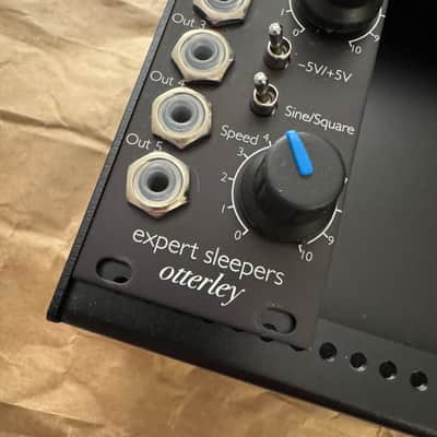 Expert Sleepers Otterley Sine Square LFO Modulation Five Outputs image 2