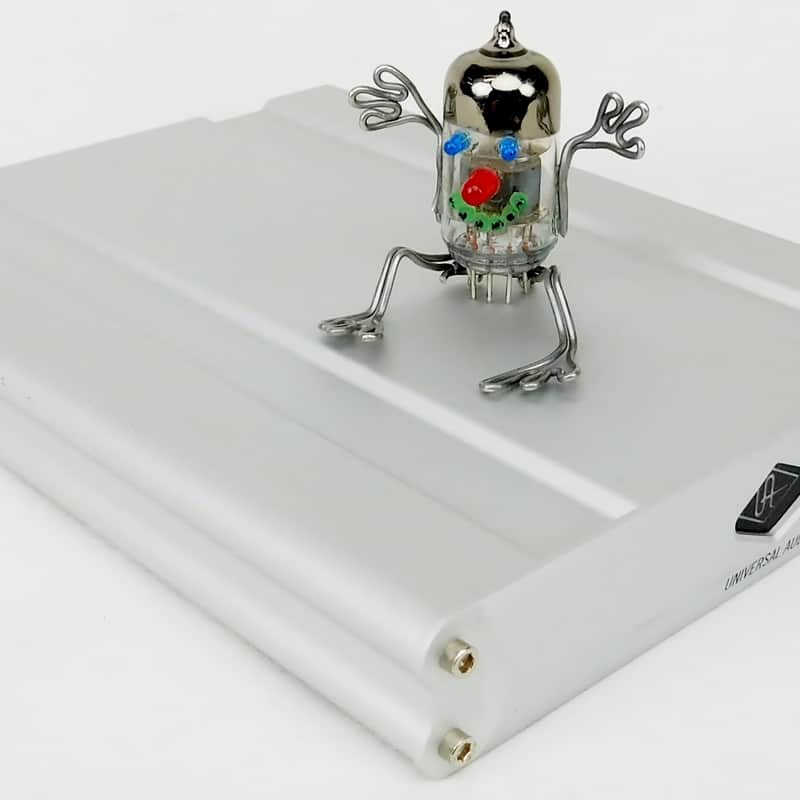 2010s Universal Audio Universal Audio UAD-2 Satellite QUAD Fir…