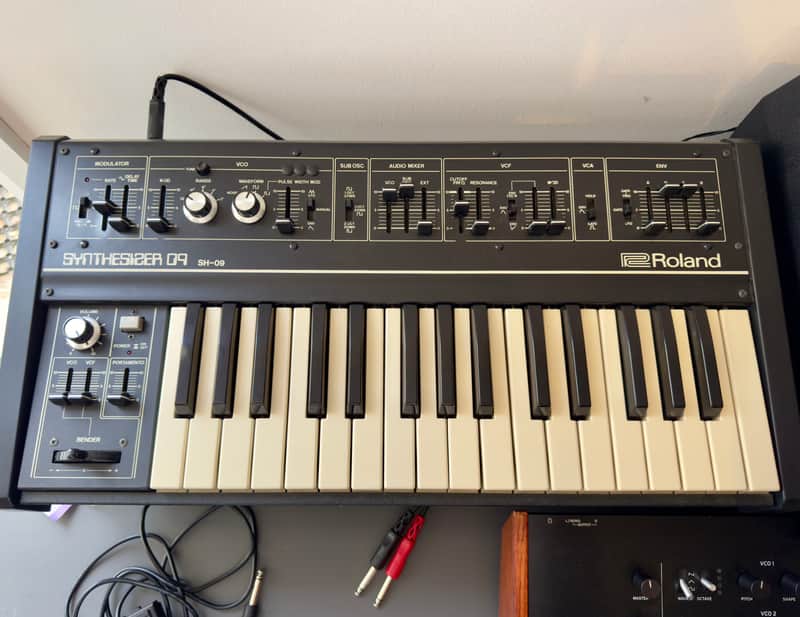 Roland SH-09 32-Key Monophonic Synthesizer 1978 - 1982 - Black image 1