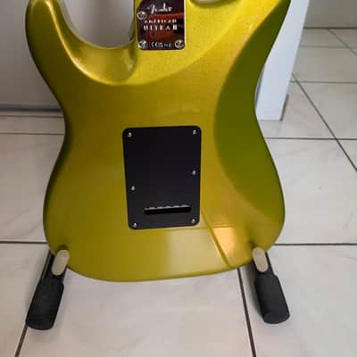 Fender American Ultra II Stratocaster with Maple Fretboard 2024 - Present - Solar Flare image 5