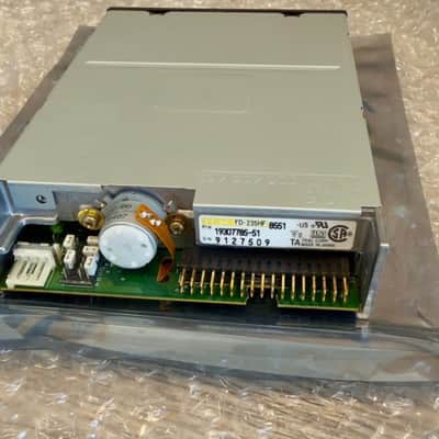 TEAC FD-235HF Floppy Drive (Suitable for AKAI MPC-Series) image 2