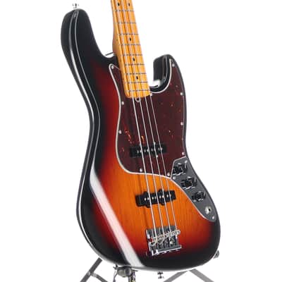 Fender Certified Pre-Owned American Professional II Jazz Bass, Maple Fingerboard, 3-Color Sunburst (P10) (93948) image 3