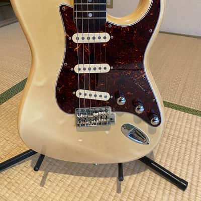 Fender ST-72  MIJ 1984-87 E SERIAL image 2