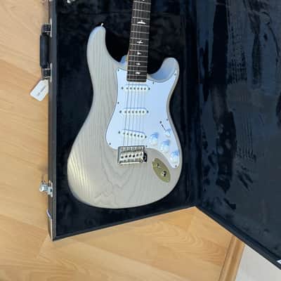 PRS Silver Sky John Mayer Signature "Dead Spec" 2023 - Present - Moc Sand Satin Nitro image 22