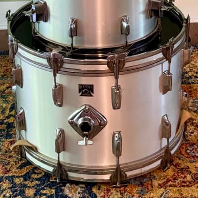 Tama Imperialstar 70's 80's Drum Set 4 Piece Silver Wrap Made in Japan image 4