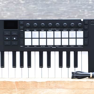 Novation Launchkey Mini 25 Mk4 Creative 25 Synth-Action Mini-Key MIDI Controller image 7