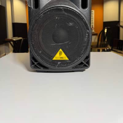 Behringer Eurolive B208D 200-Watt 8" Powered Speaker image 1