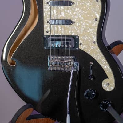 D'Angelico Premier Bedford SH with Tremelo 2021 - Black Flake image 4