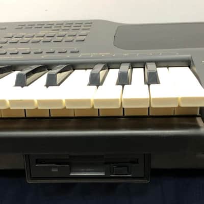 Technics SX-KN2000-M KN2000 KN-2000 Synthesizer Keyboard Arranger