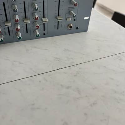 Alesis MultiMix 12R Rackmount 12-Channel Mixer 2006 - 2015 - White/Silver image 6