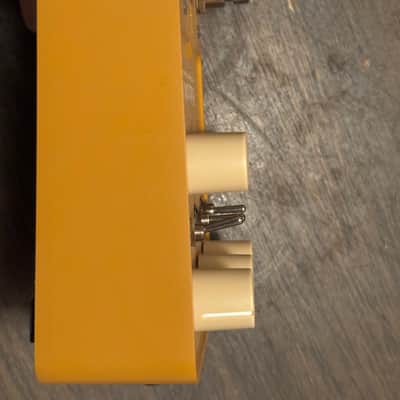 Universal Audio Enigmatic '82 Overdrive Special Amp 2024 - Present - Gold image 7