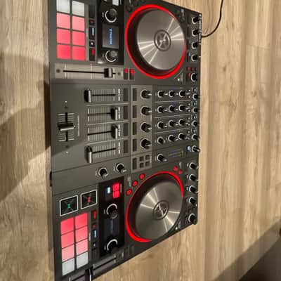 Native Instruments Traktor Kontrol S4 MK3 2018 - Black with Flight Case + LG Gram Laptop 17” (with traktor software installed) image 21