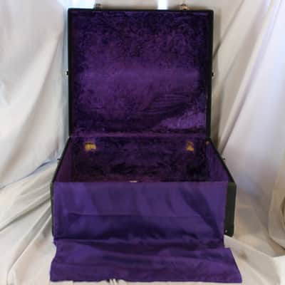 Italian Black Hard Case for Accordion 21.25" x 18.50" x 10.50" (54cm x 47cm x 26.75cm) image 2