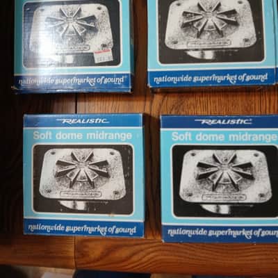 4  Realistic  40-1281A speakers 1980s image 3