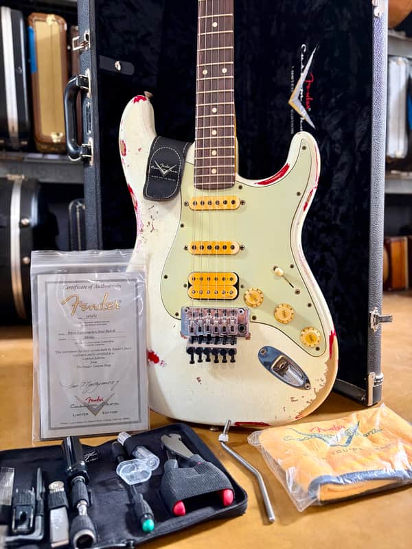 2015 Fender Custom Shop Limited Edition White Lightning ’60s Strat Heavy Relic HSS Floyd Rose – COA/OHSC image 1
