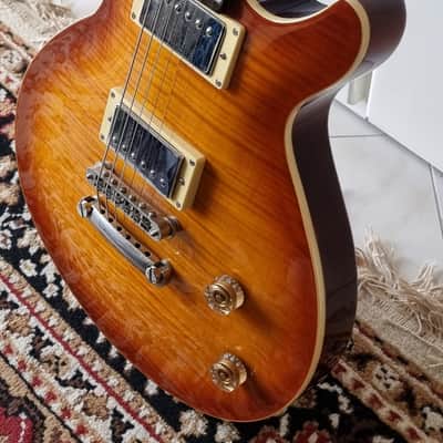 Dean Evo Sunburst Killer Maple Top image 8