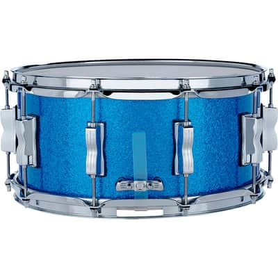 Ludwig Classic Maple Snare Drum Regular 14 x 6.5 in. Blue Sparkle image 3