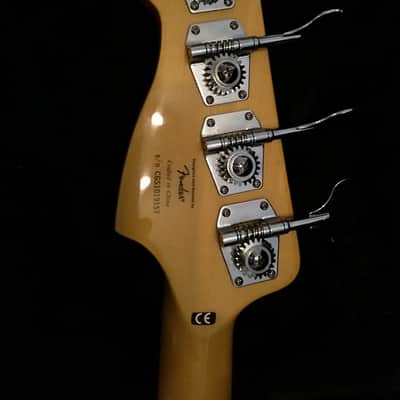 Squier Classic Vibe '60s Precision Bass FSR 2010 limited edition New old stock image 3