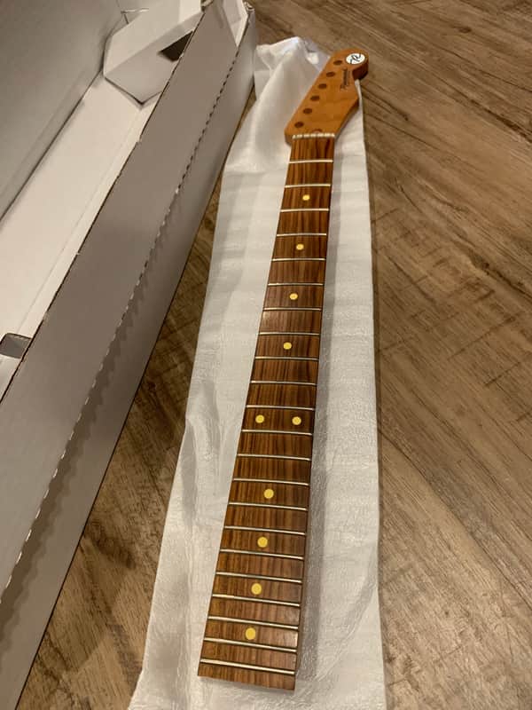 Reverend  Eastsider T body and neck image 1