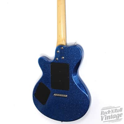 Godin Triumph Blue Sparkle image 3
