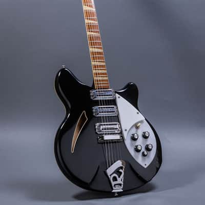 Rickenbacker 370 1968, Jetglo image 2